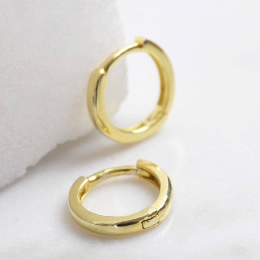 Last 1! Plain Gold Huggie Hoop Earrings - Picture 2 of 7